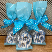 White Chocolate Covered Pretzels with Blue Drizzle 4ct