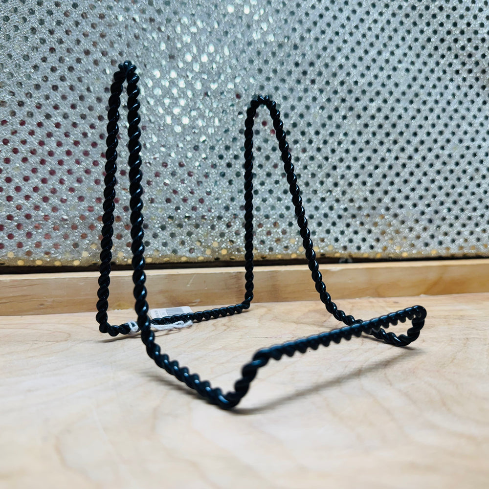 Metal Braid Stand Easel 4