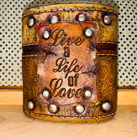 
              Western Toothbrush Holder
            
