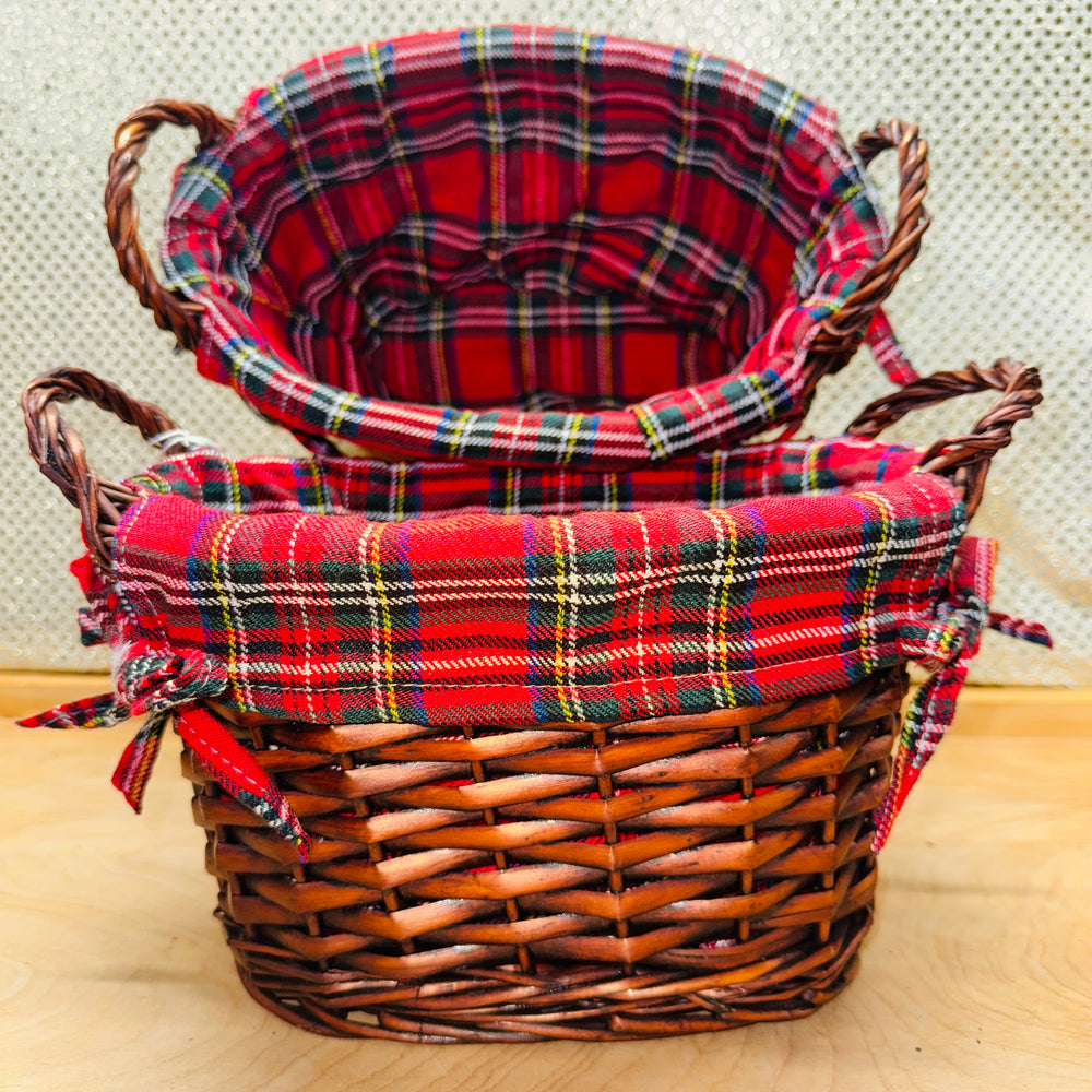 Plaid Flannel-Lined Oval Basket