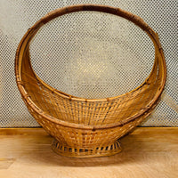 
              Large Boat-shaped Wicker Oval Basket
            