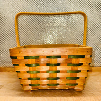 
              Natural w/Green Chipwood Basket With Drop Handle
            