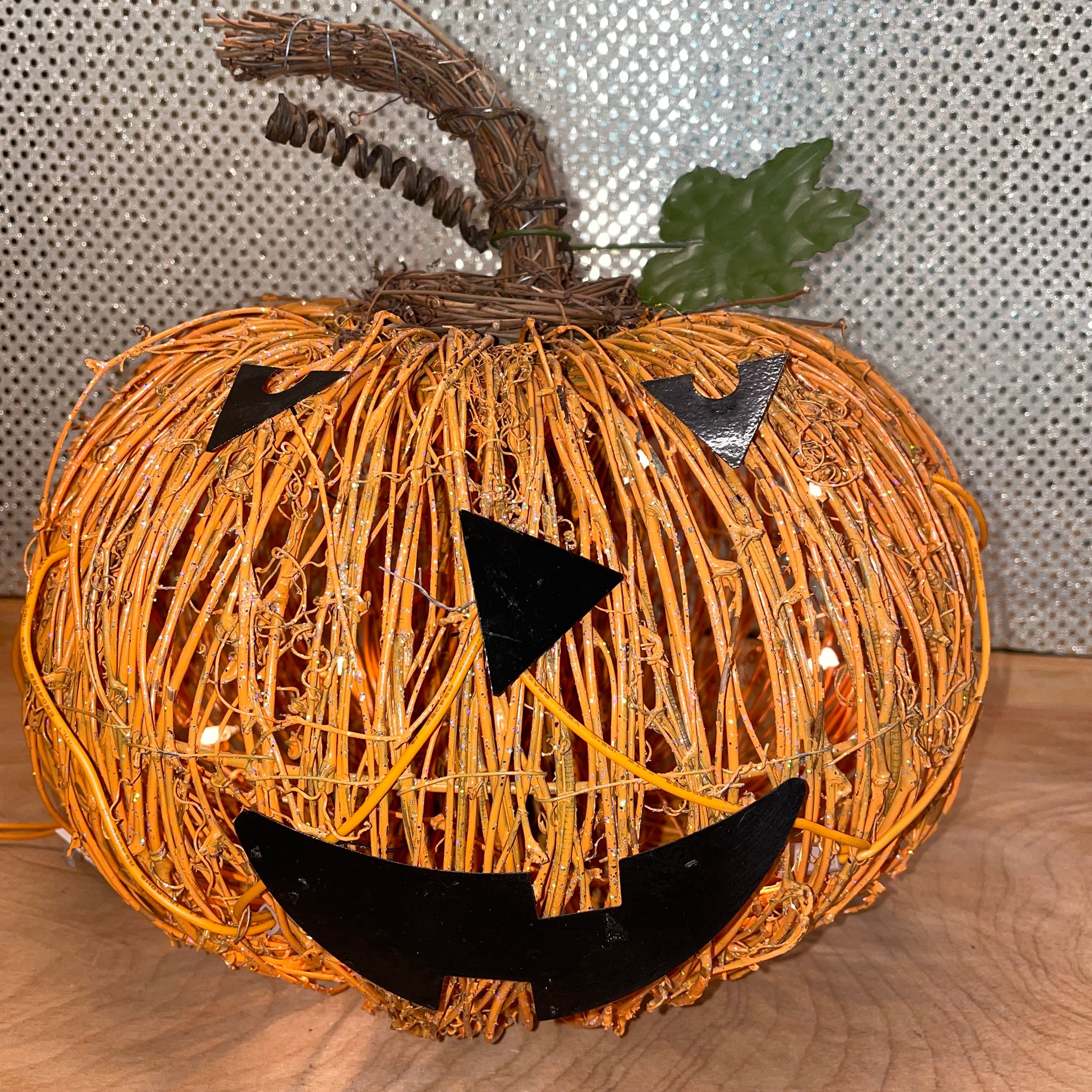 Grapevine Pumpkin w/LED lights| Mountain Man Vail