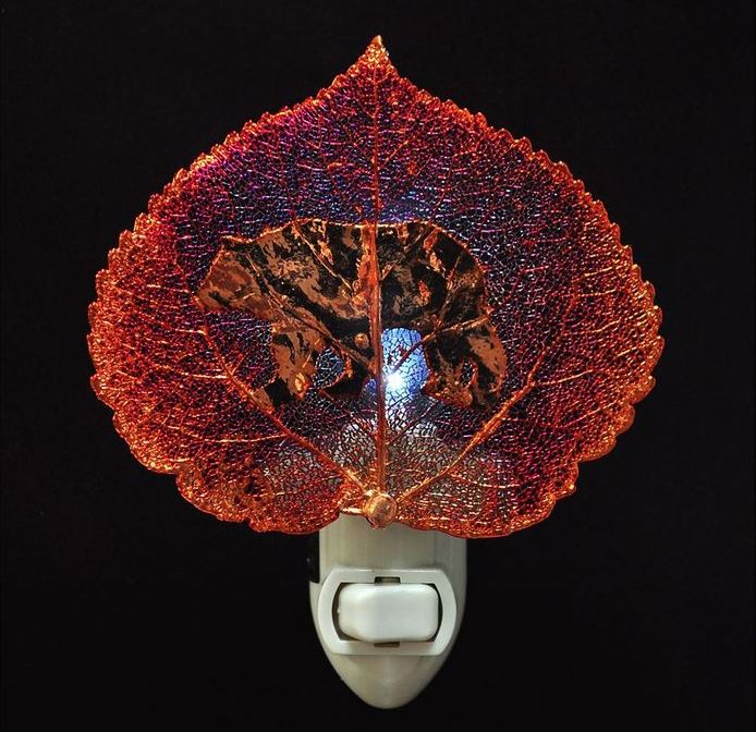 Real Leaf Night Light - Bear Iridescent Aspen