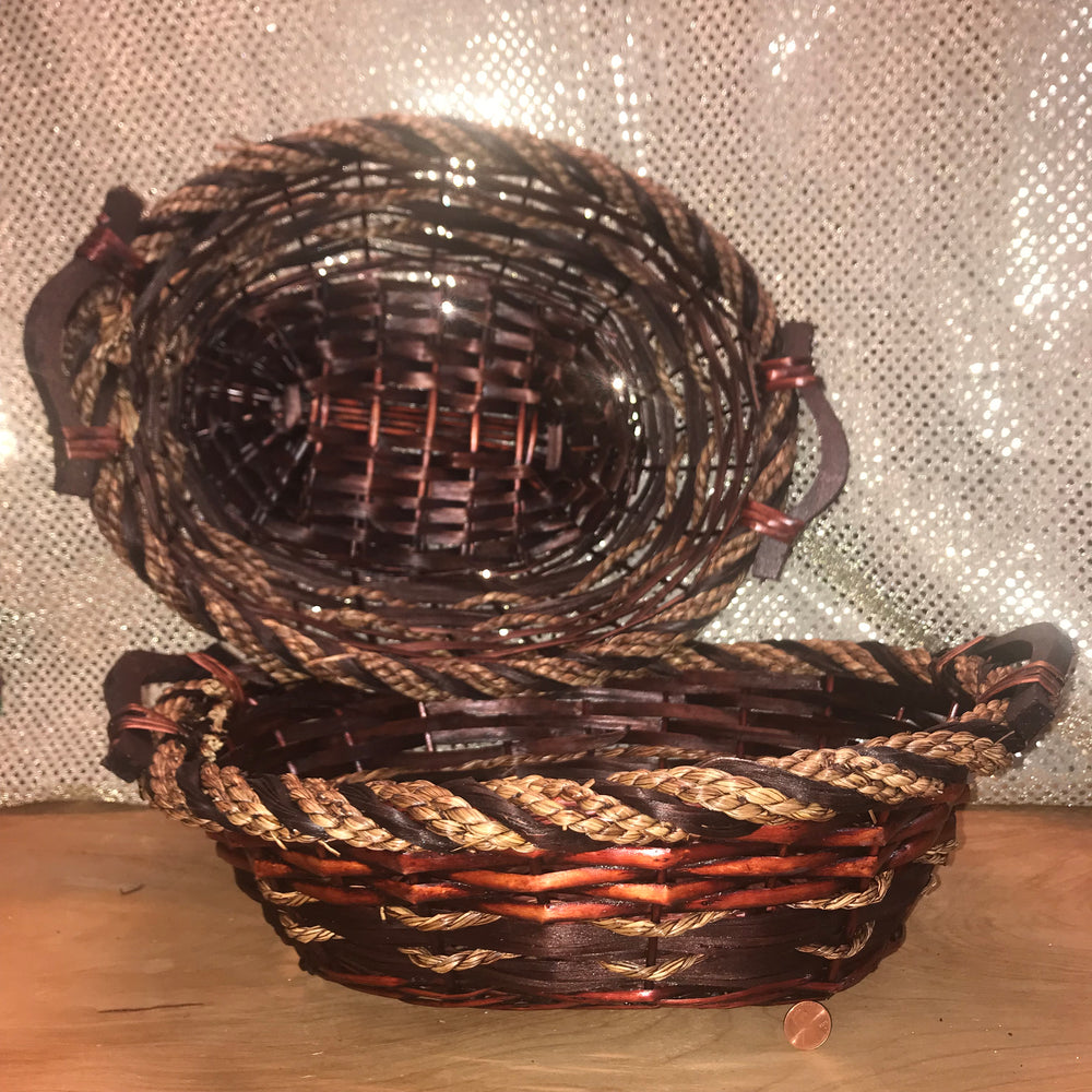 Large Oval Willow Tray w/Rope